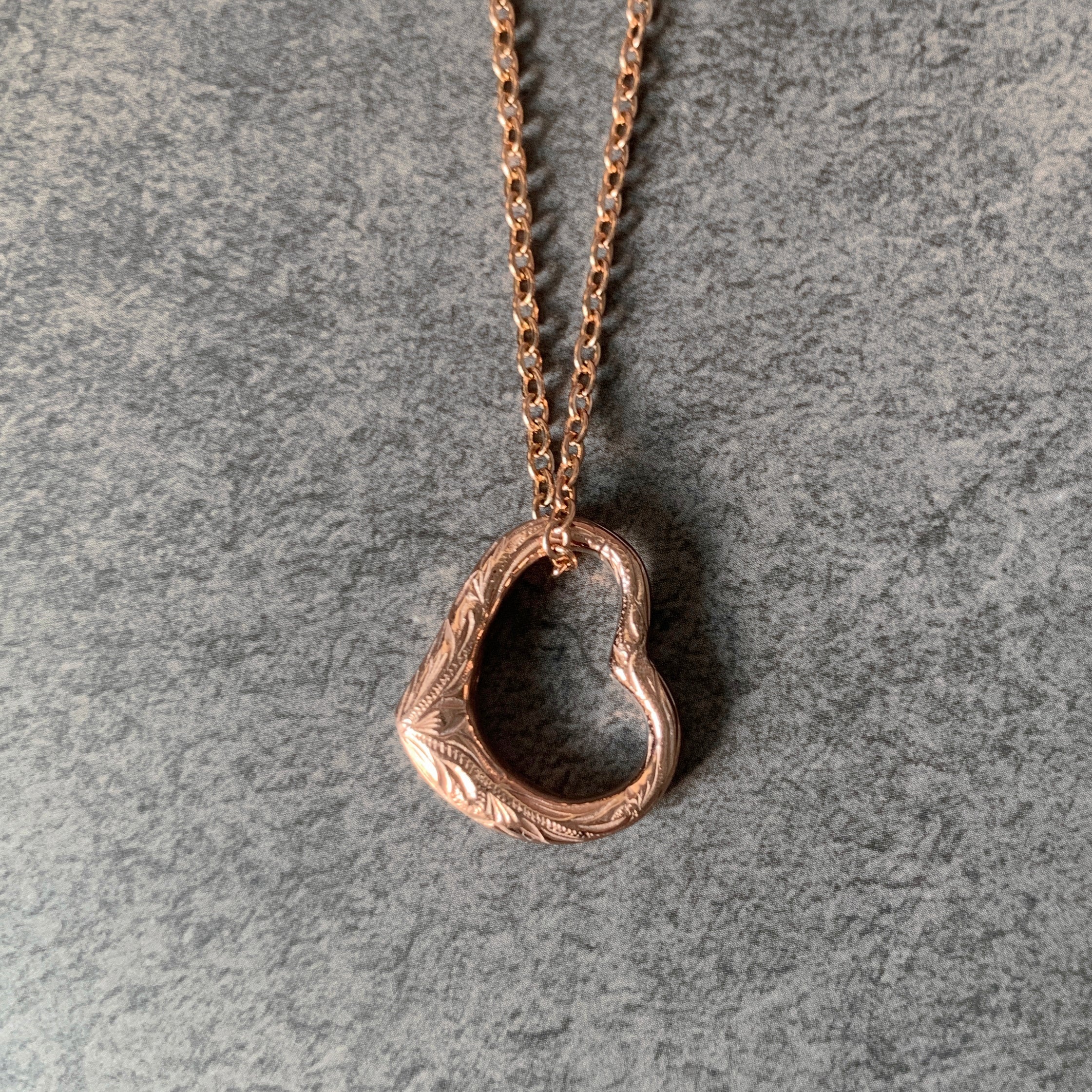 Halo. HAWAIIAN JEWELRY “Open Heart” PENDANT(Rose Gold)