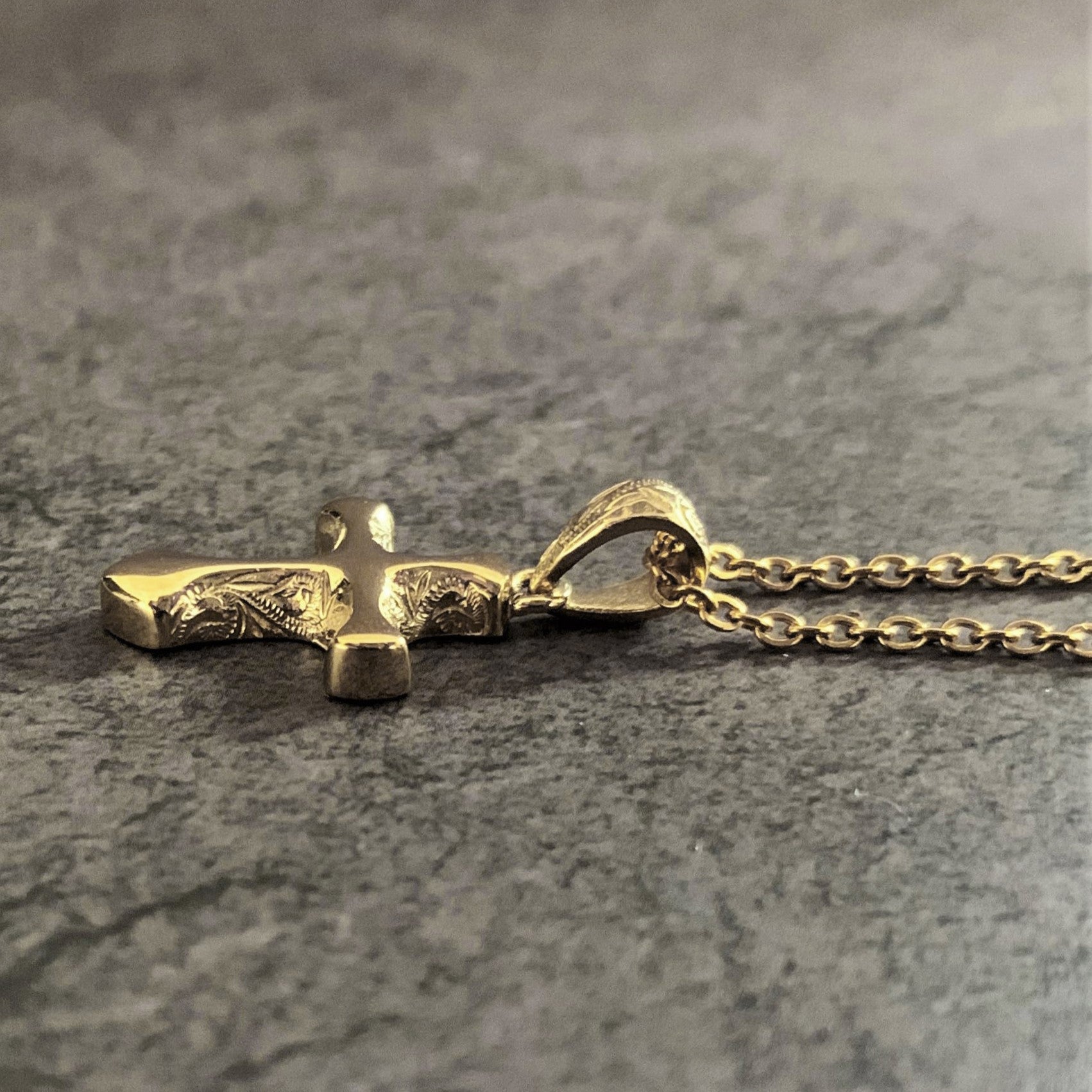 Halo. HAWAIIAN JEWELRY "Cross" PENDANT(Gold)