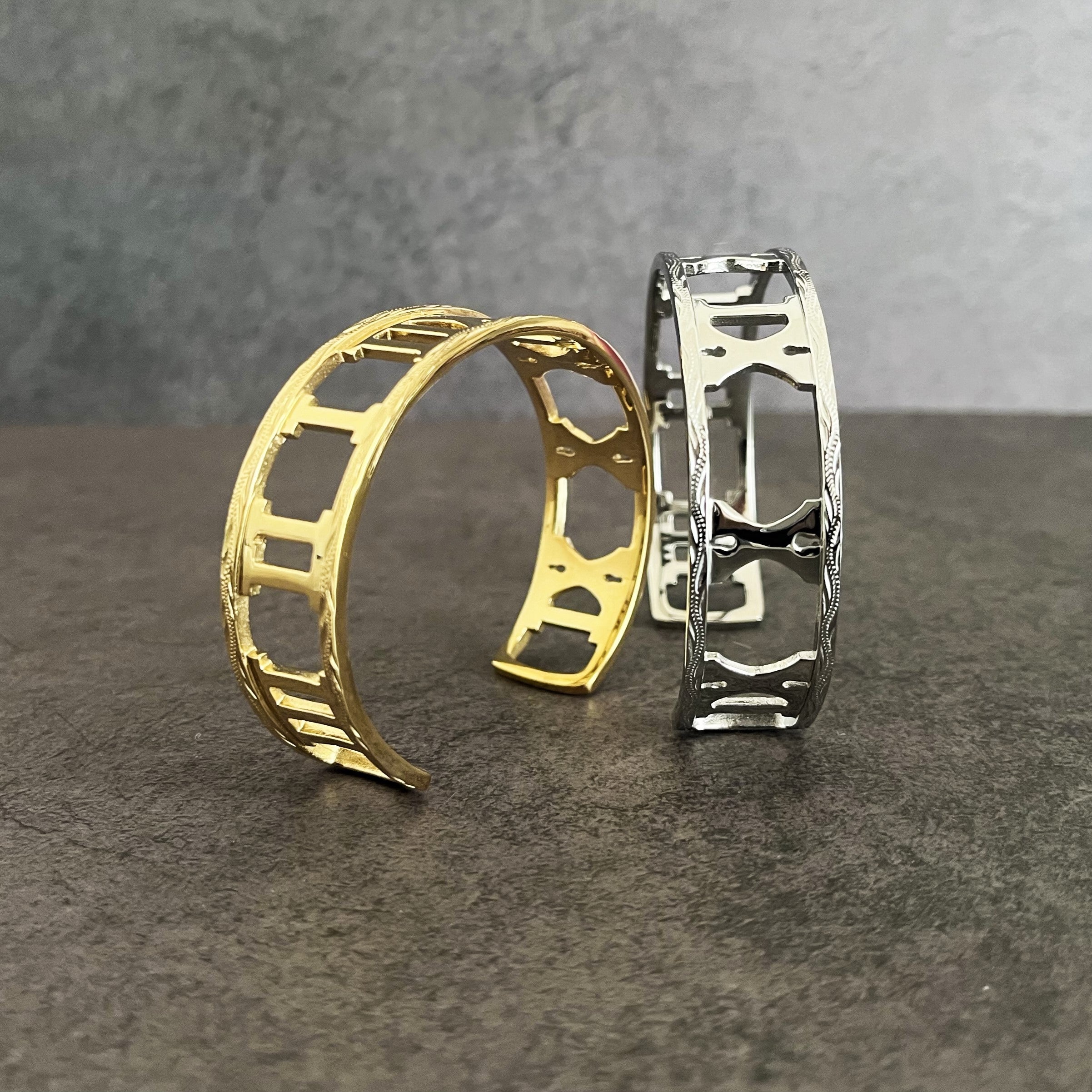 Halo.  HAWAIIAN JEWELRY "Roman Numerals" BANGLE (gold)