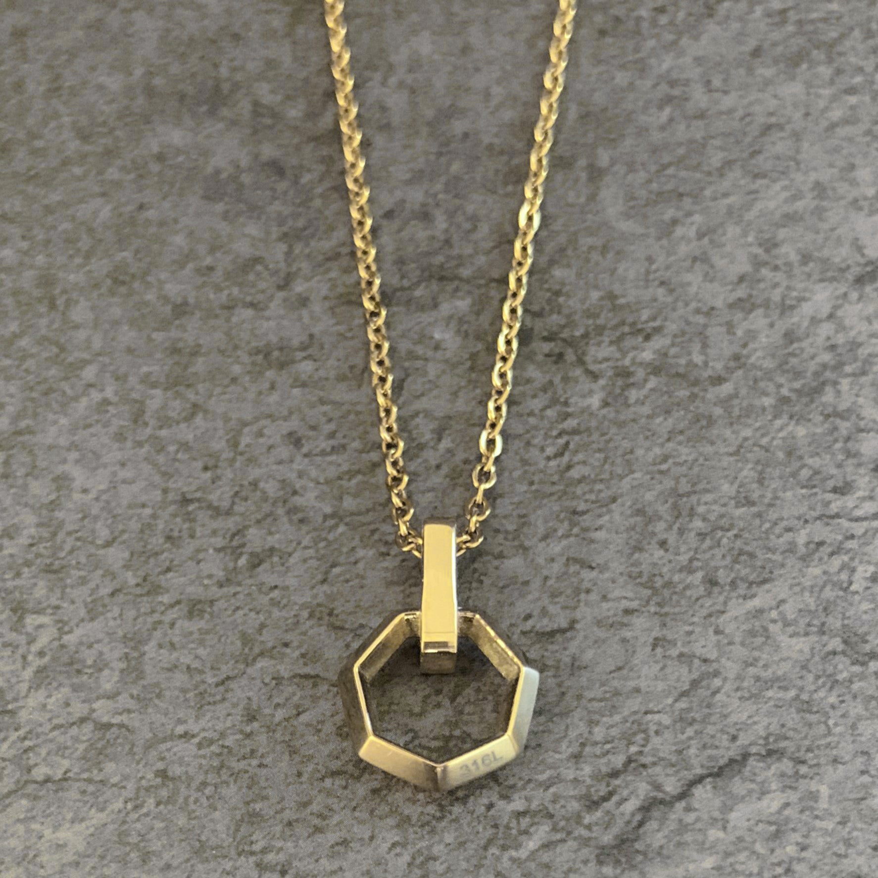 Halo. HAWAIIAN JEWELRY “Heptagon” PENDANT(Gold)