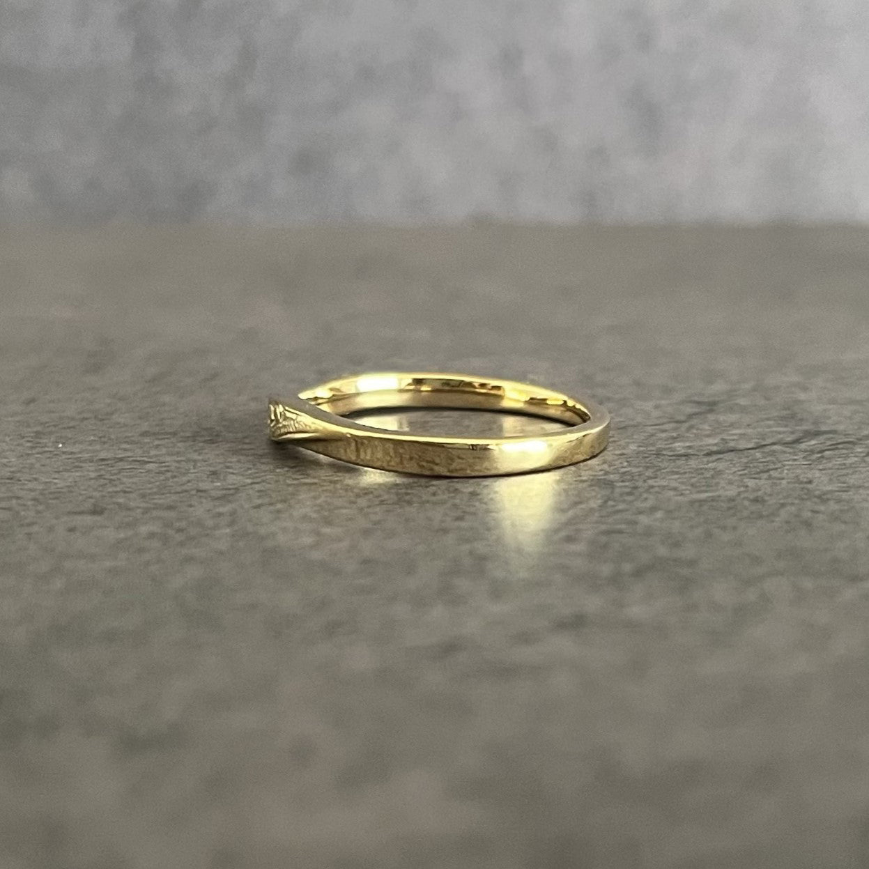 Halo. HAWAIIAN JEWELRY “Flow” RING (Gold)