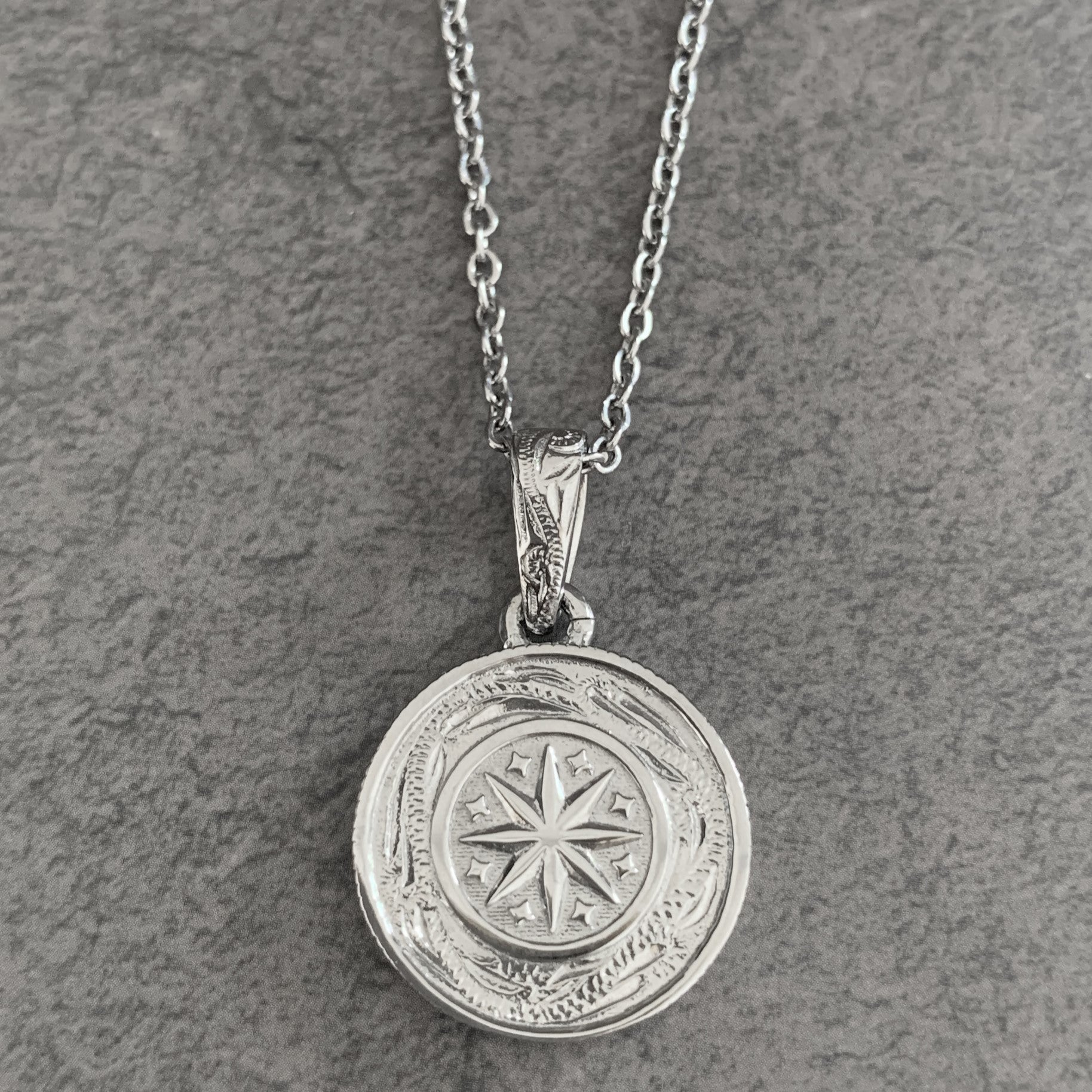 Halo. HAWAIIAN JEWELRY "Reversible Coin" PENDANT(Silver)