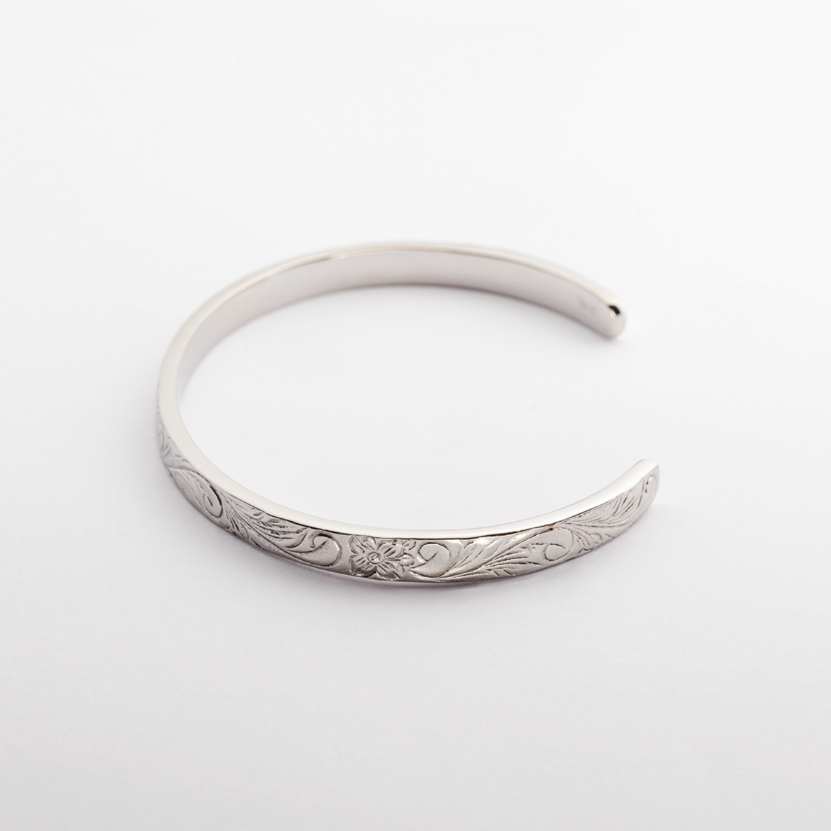 Halo.  HAWAIIAN JEWELRY "Basic" BANGLE(size:L)