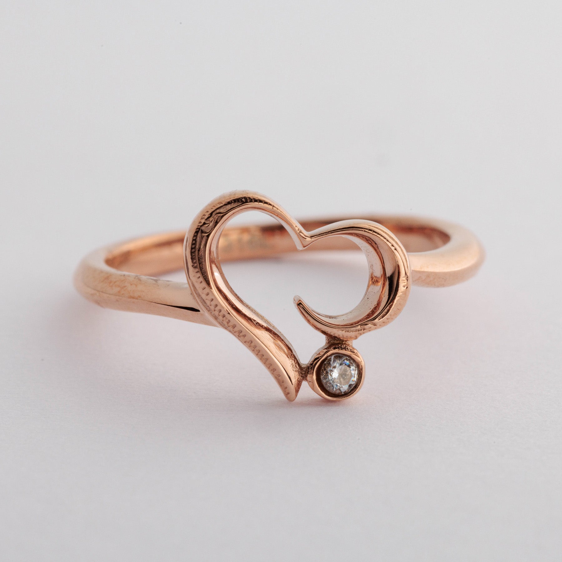 Halo. HAWAIIAN JEWELRY “Open Heart“ RING