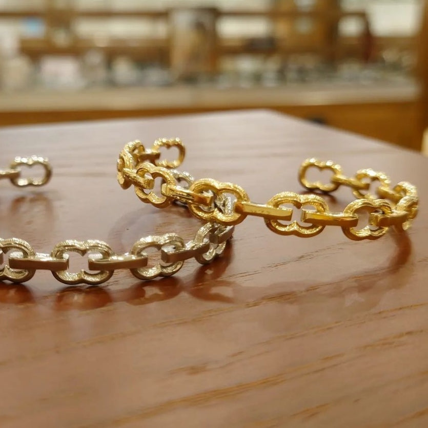 Halo. HAWAIIAN JEWELRY "Chain" BANGLE (gold)